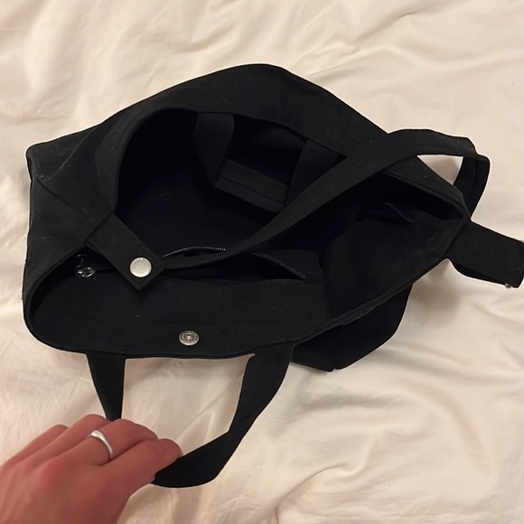 BAGGU Black Tote Bag - Picture 6 of 7